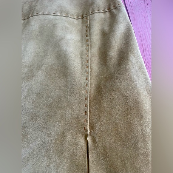 Vintage Dolce and Gabbana D&G Suede Midi Patch Tan Skirt With Side Slit - Picture 9 of 9